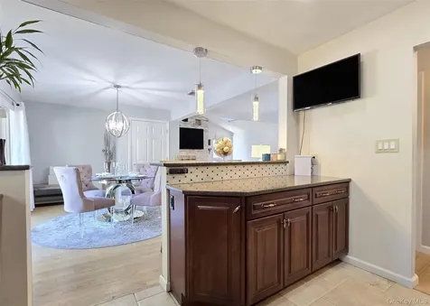 39 Anna Street Bay Shore NY 11706