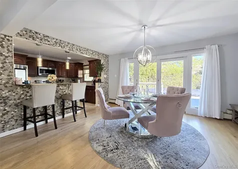 39 Anna Street Bay Shore NY 11706