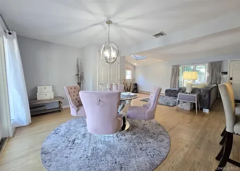 39 Anna Street Bay Shore NY 11706