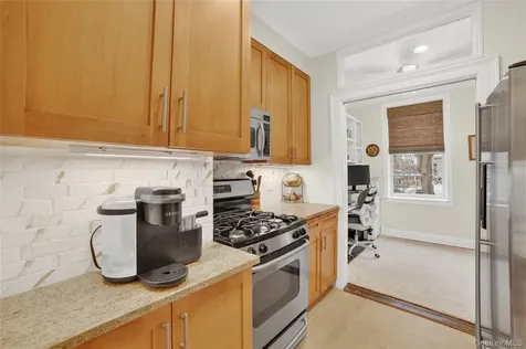 445 Gramatan Avenue Mount Vernon NY 10552