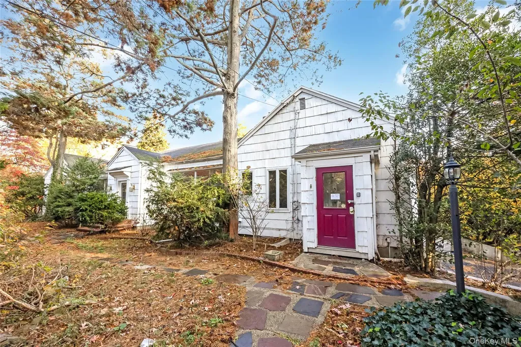 5 Bagatelle Road Dix Hills NY 11746