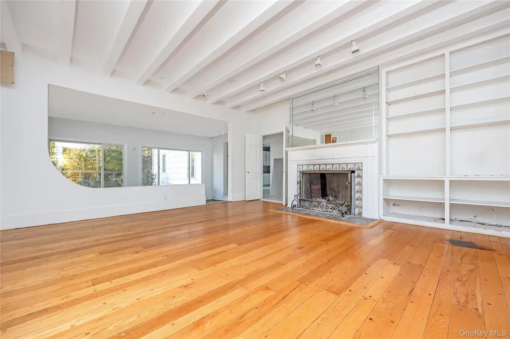 5 Bagatelle Road Dix Hills NY 11746