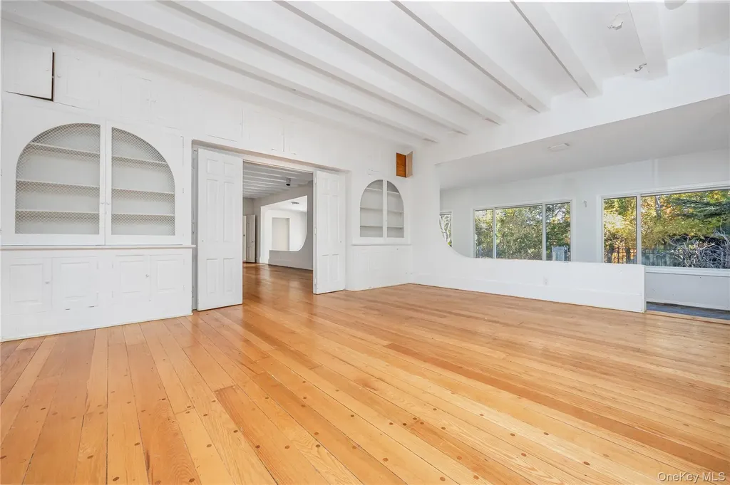 5 Bagatelle Road Dix Hills NY 11746