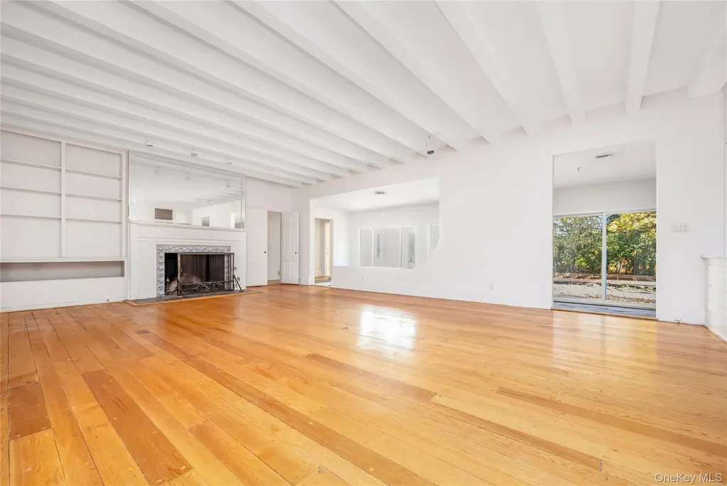 5 Bagatelle Road Dix Hills NY 11746