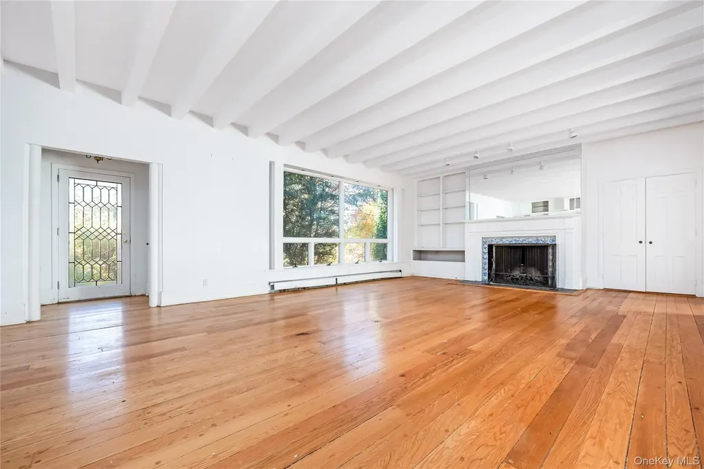 5 Bagatelle Road Dix Hills NY 11746