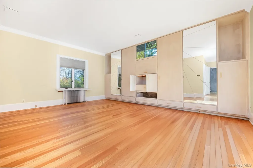 5 Bagatelle Road Dix Hills NY 11746