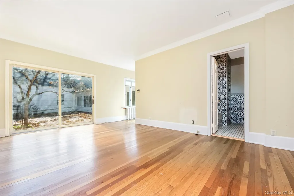 5 Bagatelle Road Dix Hills NY 11746