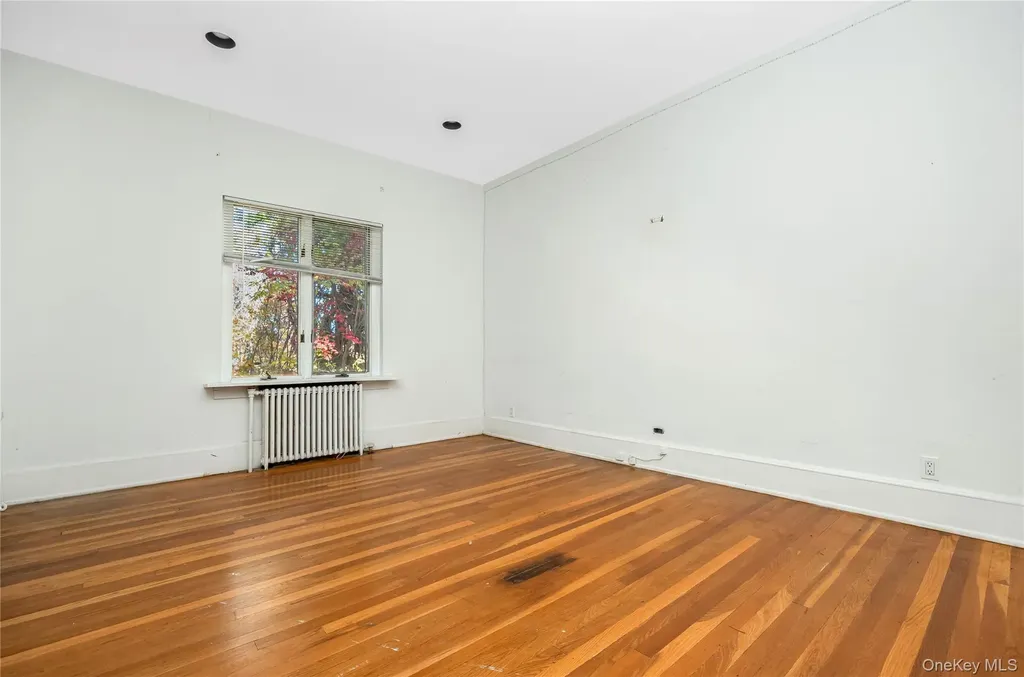 5 Bagatelle Road Dix Hills NY 11746