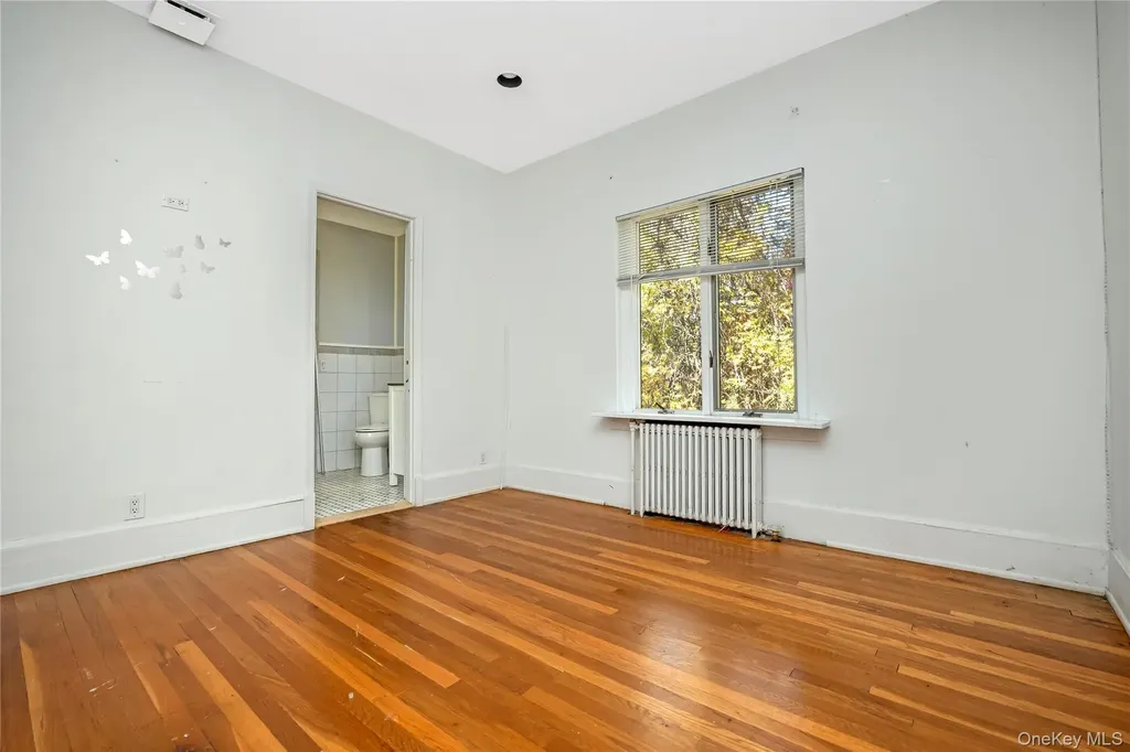 5 Bagatelle Road Dix Hills NY 11746