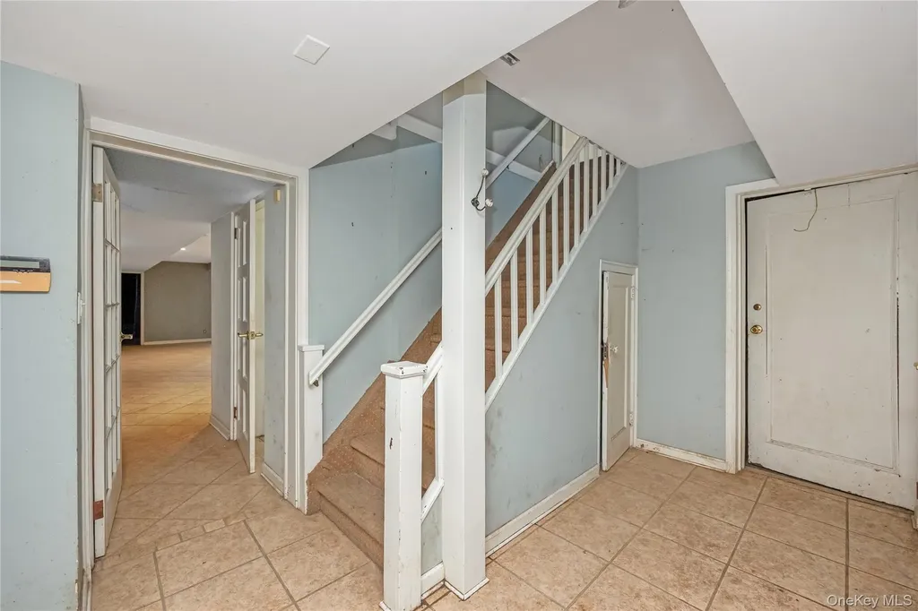 5 Bagatelle Road Dix Hills NY 11746