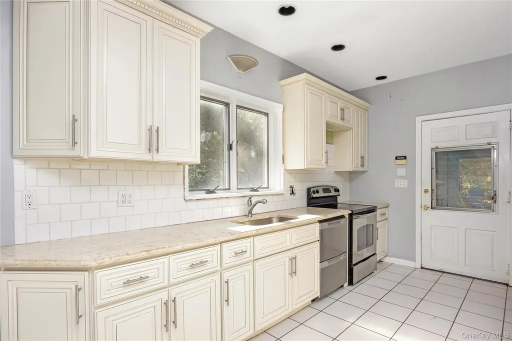 5 Bagatelle Road Dix Hills NY 11746