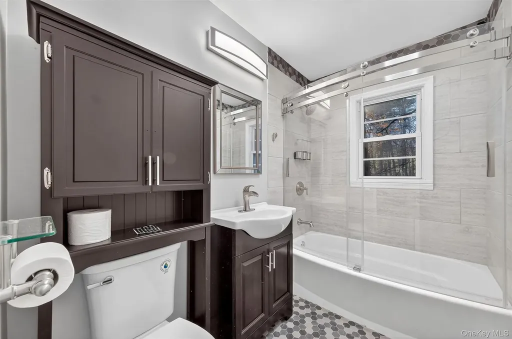 2710 South Road Poughkeepsie NY 12601