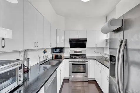 83-27 Commonwealth Boulevard Bellerose NY 11426