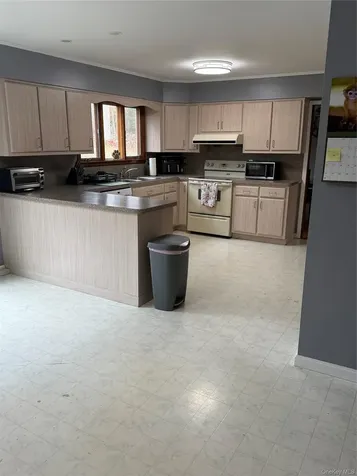 11 Square Woods Drive Lagrangeville NY 12540