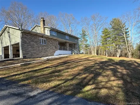 11 Square Woods Drive Lagrangeville NY 12540