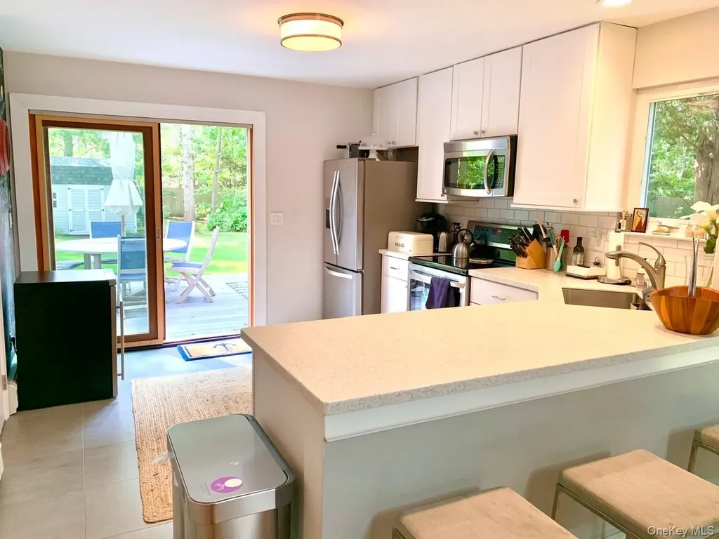 61 Kings Point Road East Hampton NY 11937