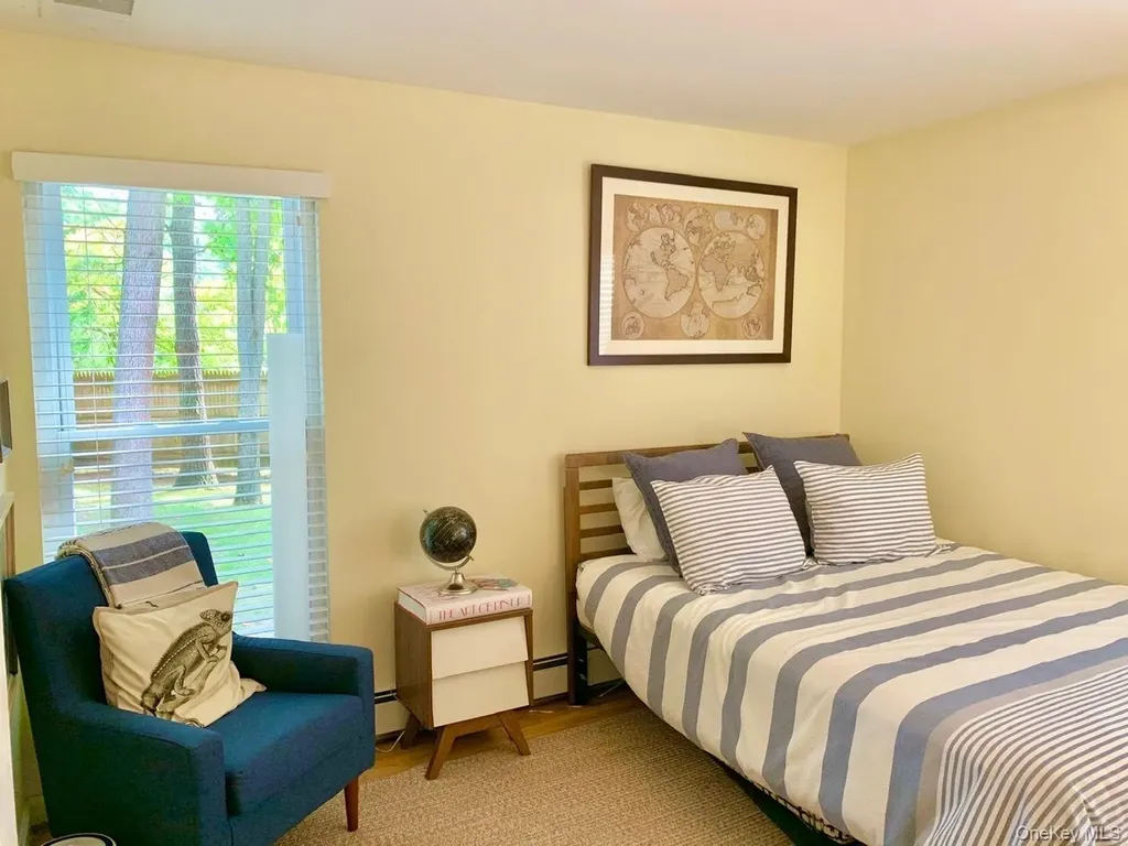 61 Kings Point Road East Hampton NY 11937