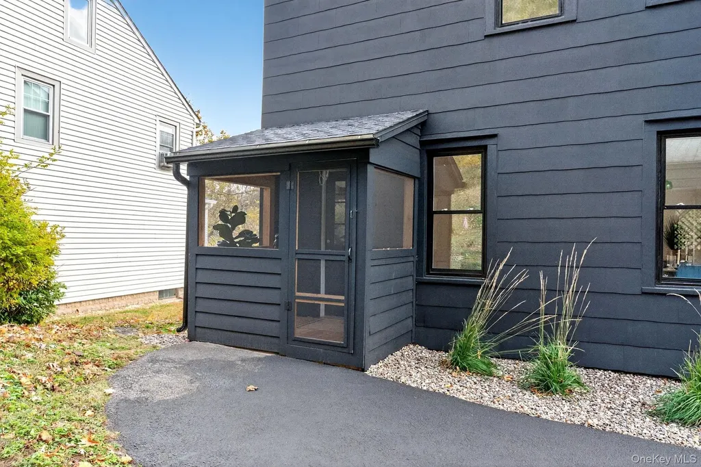 139 Linderman Avenue Kingston NY 12401