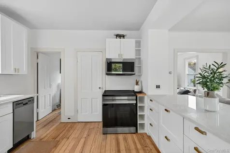 139 Linderman Avenue Kingston NY 12401