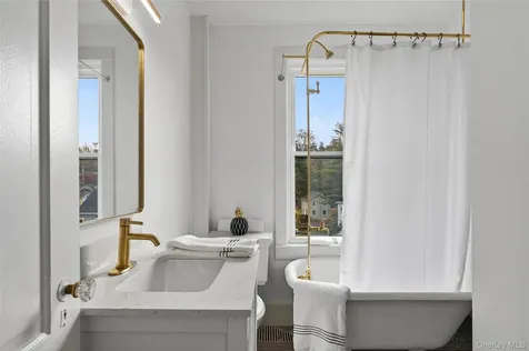 139 Linderman Avenue Kingston NY 12401