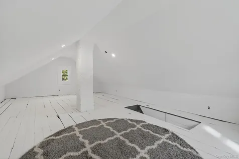 139 Linderman Avenue Kingston NY 12401