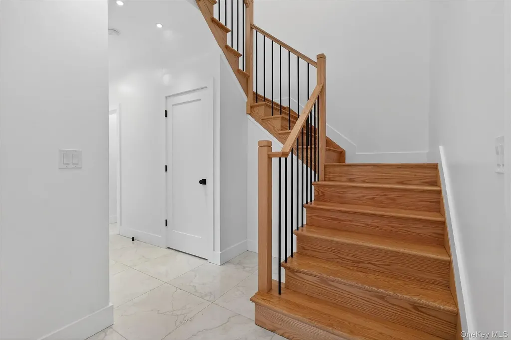 66 Lawrence Avenue Monticello NY 12701