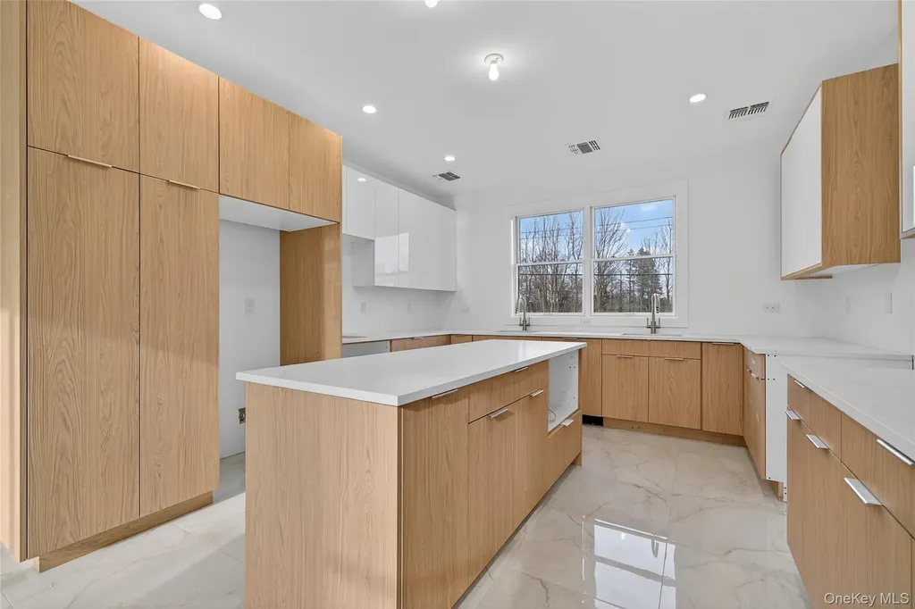 66 Lawrence Avenue Monticello NY 12701
