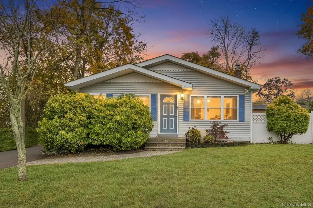 74 Weichers Avenue Ronkonkoma NY 11779