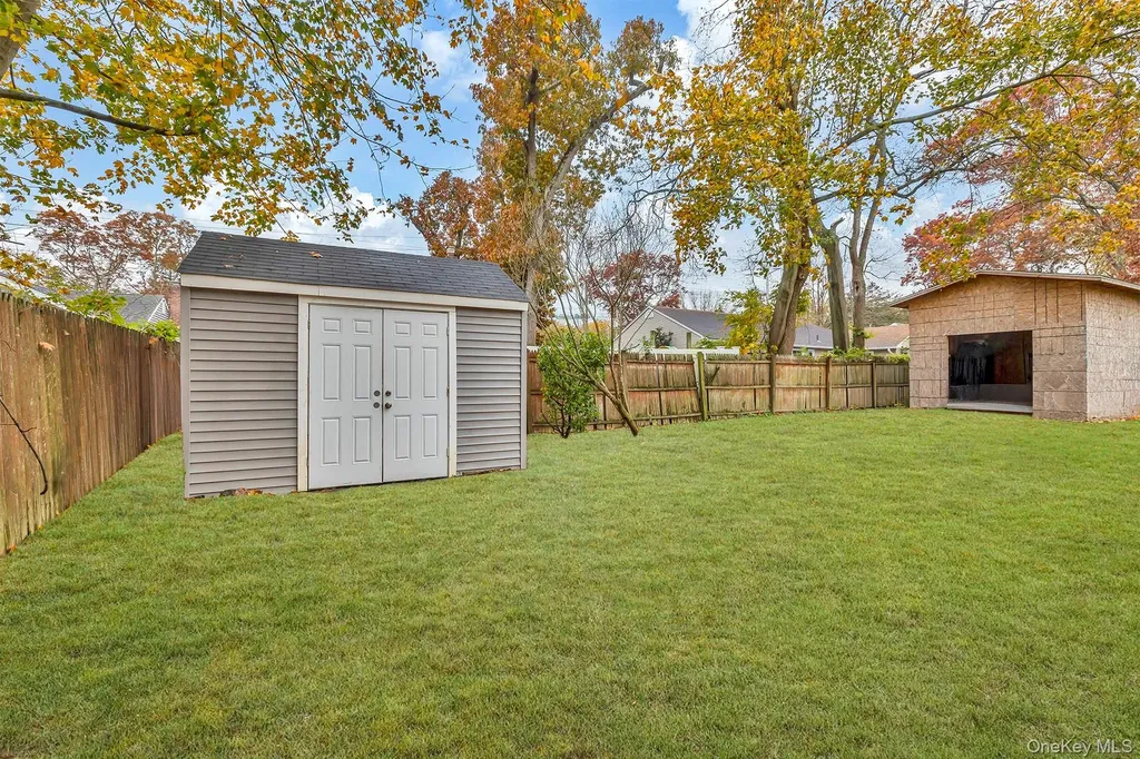 74 Weichers Avenue Ronkonkoma NY 11779