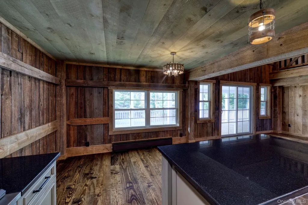 2489 Ny-42 Forestburgh NY 12777
