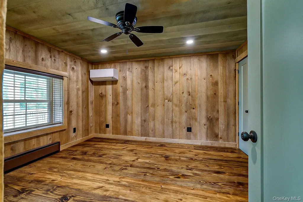 2489 Ny-42 Forestburgh NY 12777