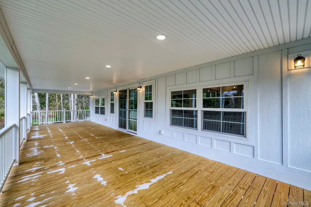2489 Ny-42 Forestburgh NY 12777