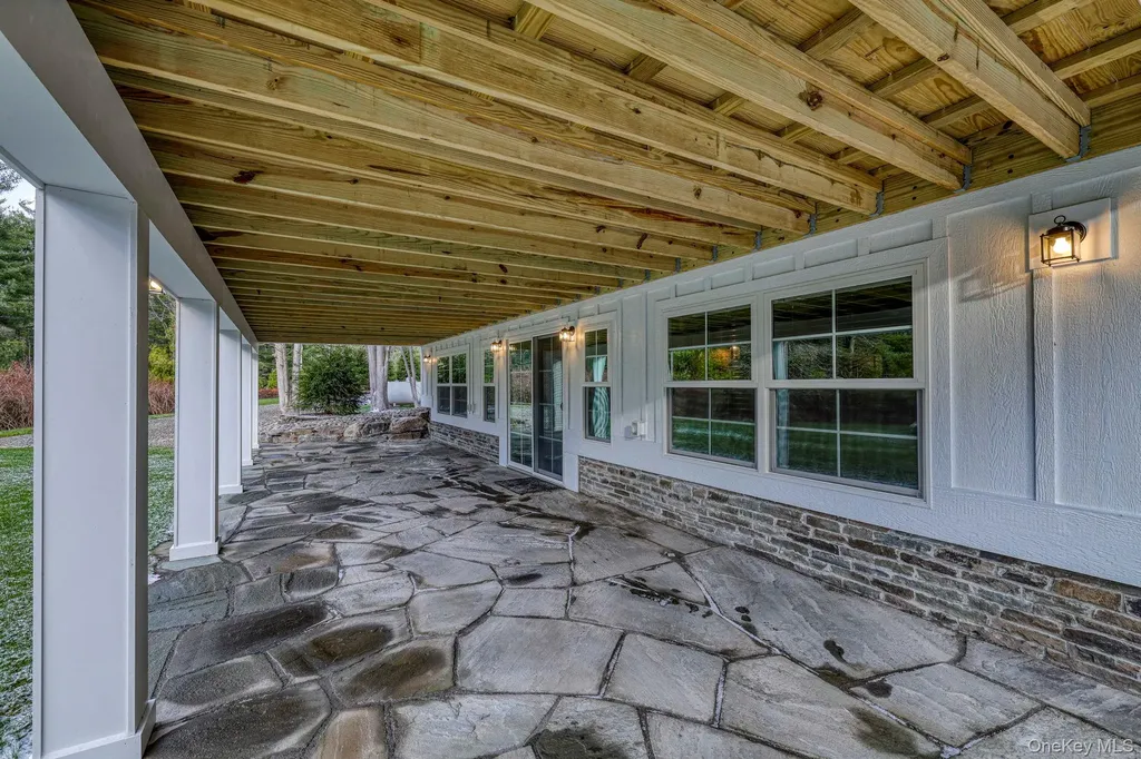 2489 Ny-42 Forestburgh NY 12777