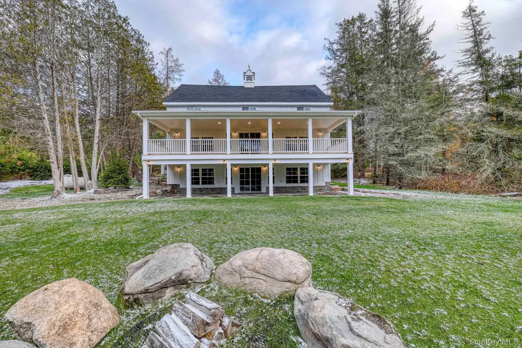 2489 Ny-42 Forestburgh NY 12777