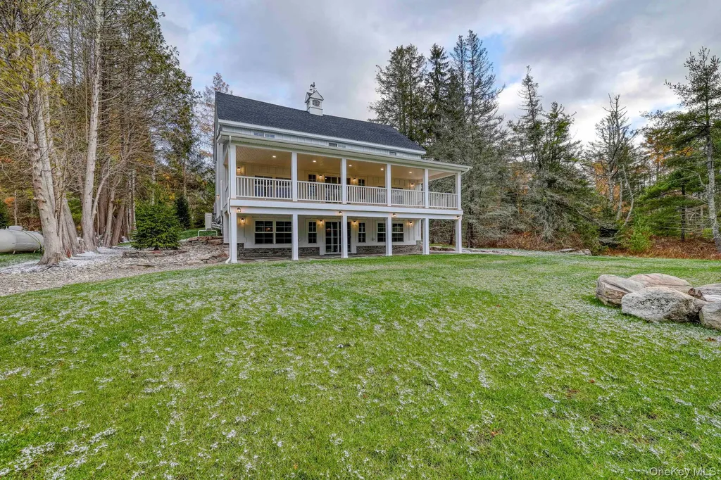 2489 Ny-42 Forestburgh NY 12777