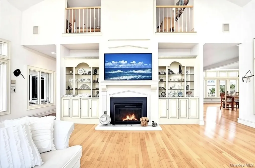 605 Dune Road Westhampton NY 11977