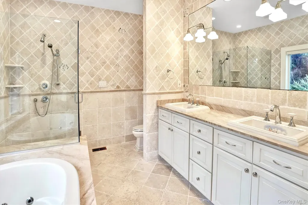 605 Dune Road Westhampton NY 11977