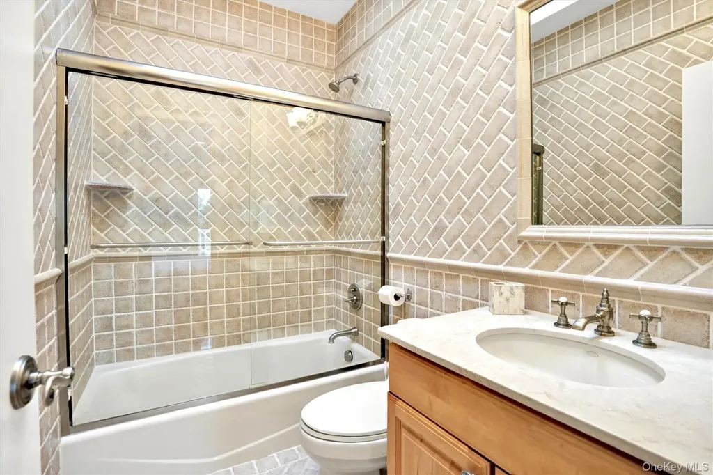 605 Dune Road Westhampton NY 11977