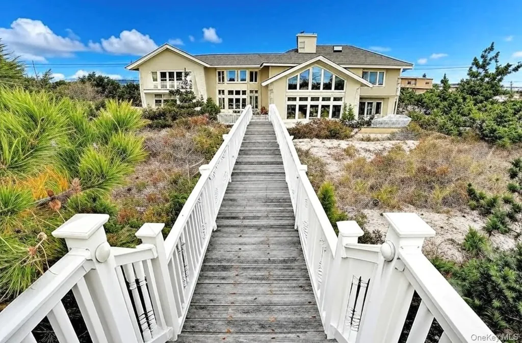 605 Dune Road Westhampton NY 11977