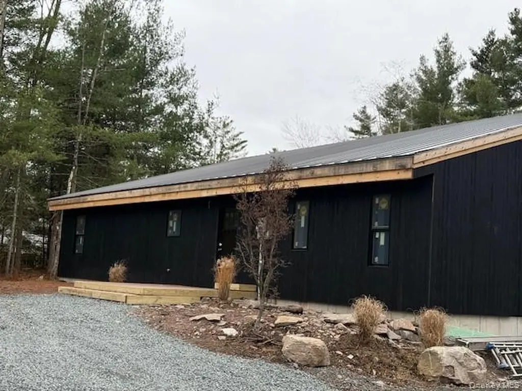 2757 State Route 42 Forestburgh NY 12777