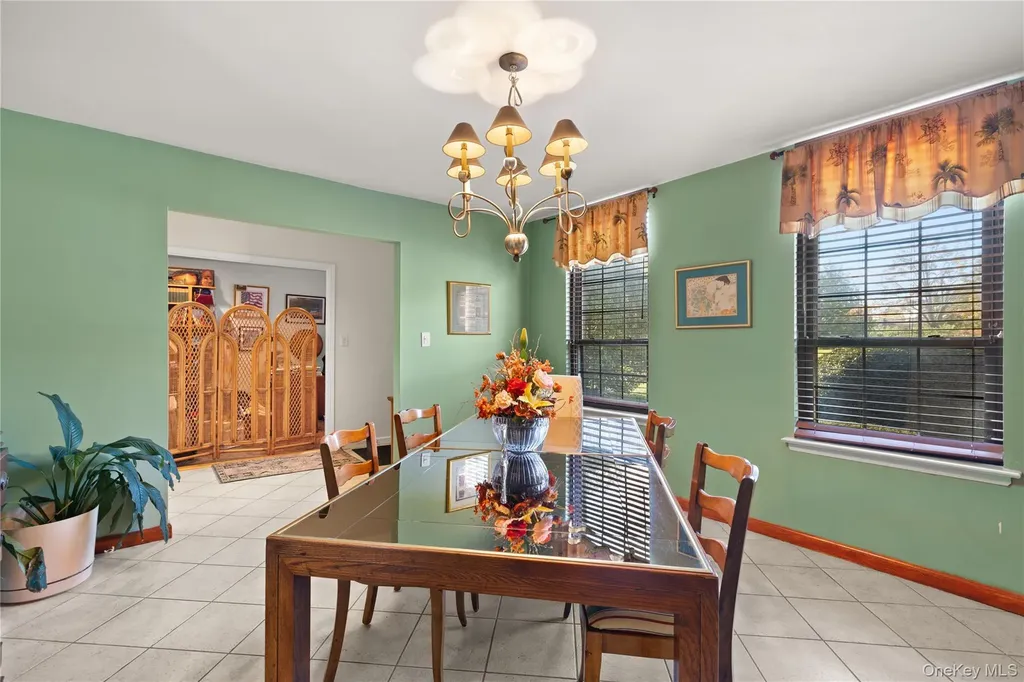 183 Captains Way Bay Shore NY 11706