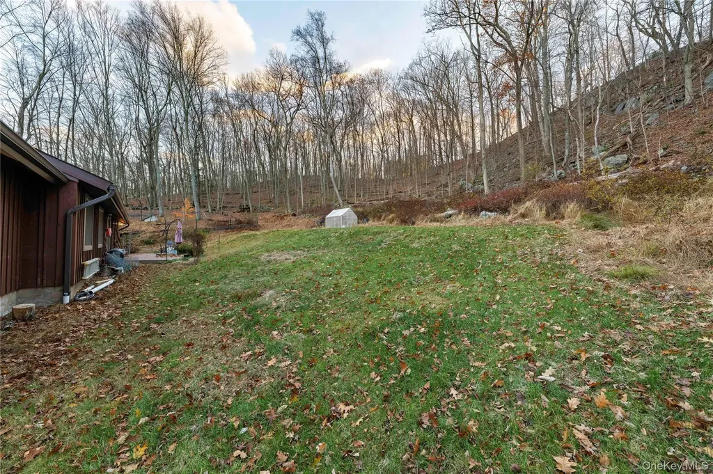 630 Union Valley Road Mahopac NY 10541