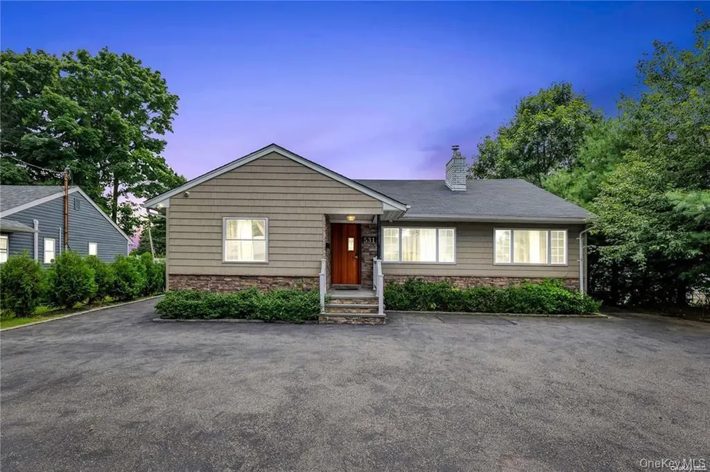531 Old Country Road Plainview NY 11803