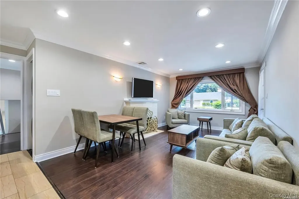 531 Old Country Road Plainview NY 11803
