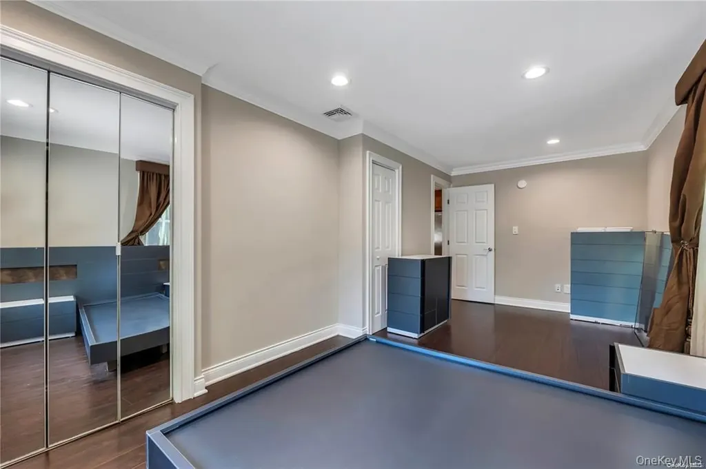 531 Old Country Road Plainview NY 11803