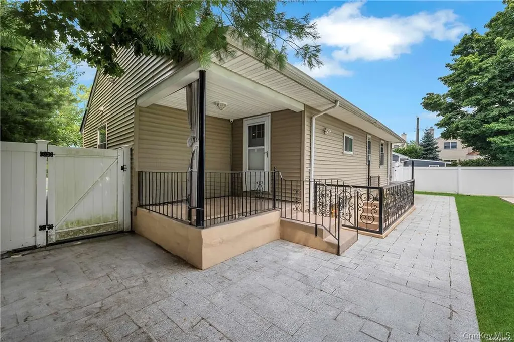 531 Old Country Road Plainview NY 11803