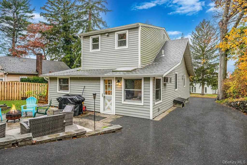 291 Terry Road Smithtown NY 11787