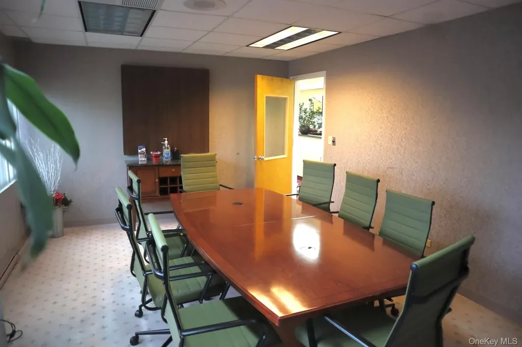175 N Central Avenue Valley Stream NY 11580