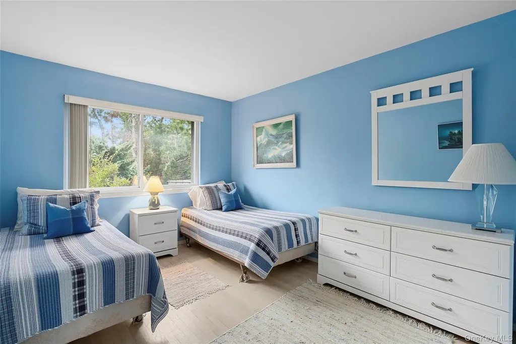 542 Dune Road Westhampton NY 11977