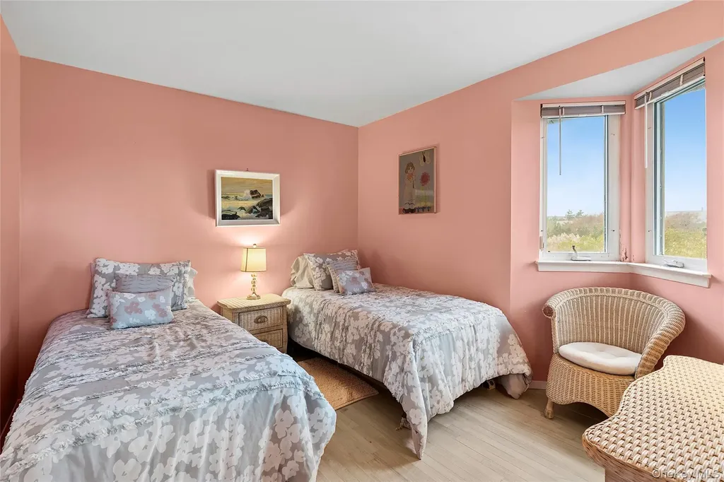542 Dune Road Westhampton NY 11977
